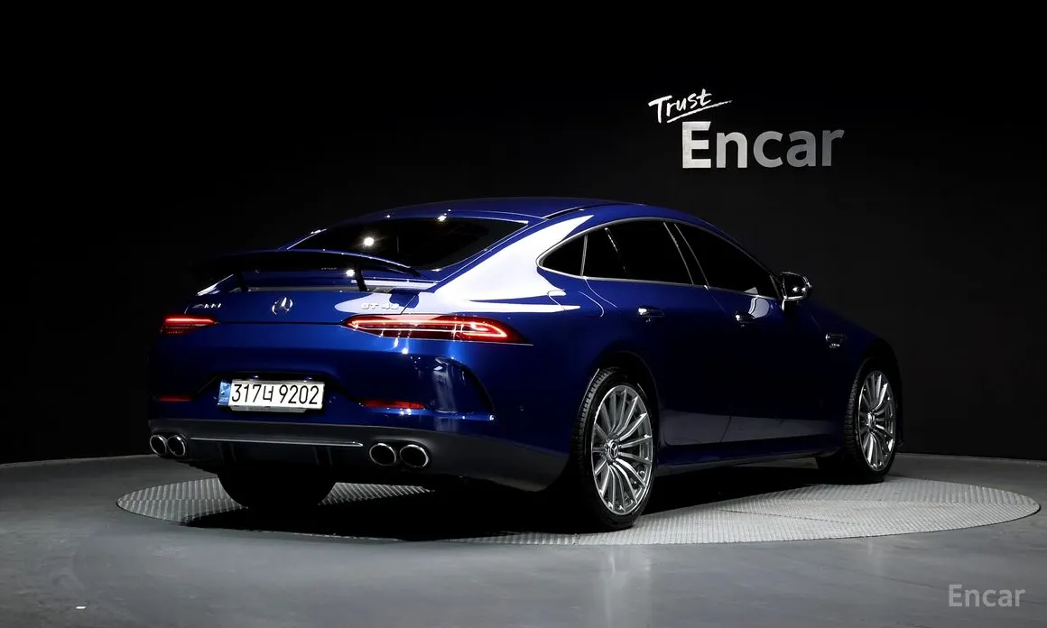 Photo 2 - Mercedes-Benz AMG GT