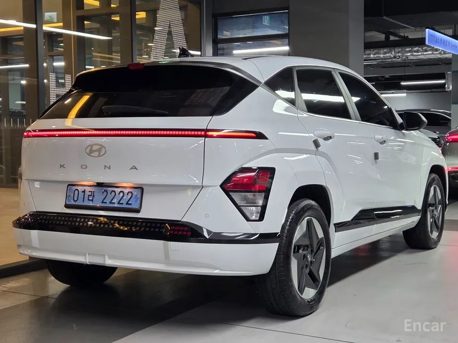 Фото 2 - Hyundai Kona