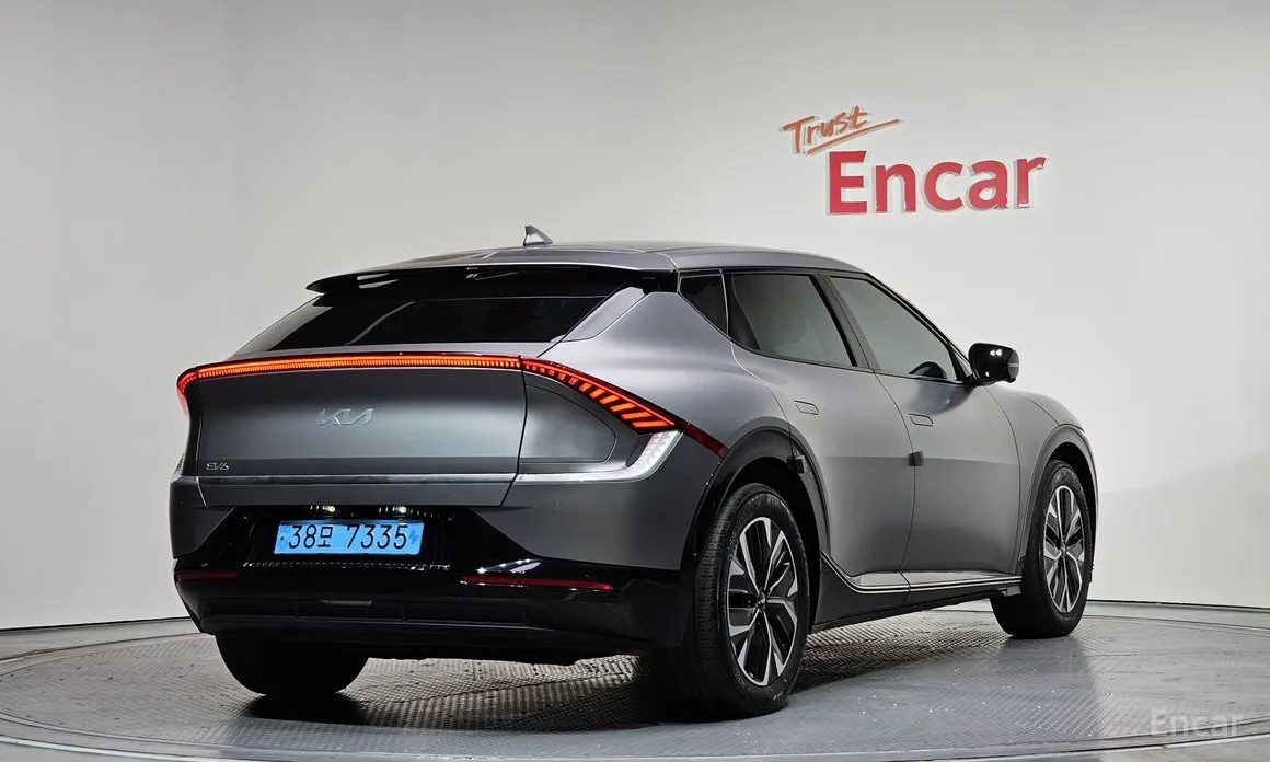 Фото 2 - Kia EV6