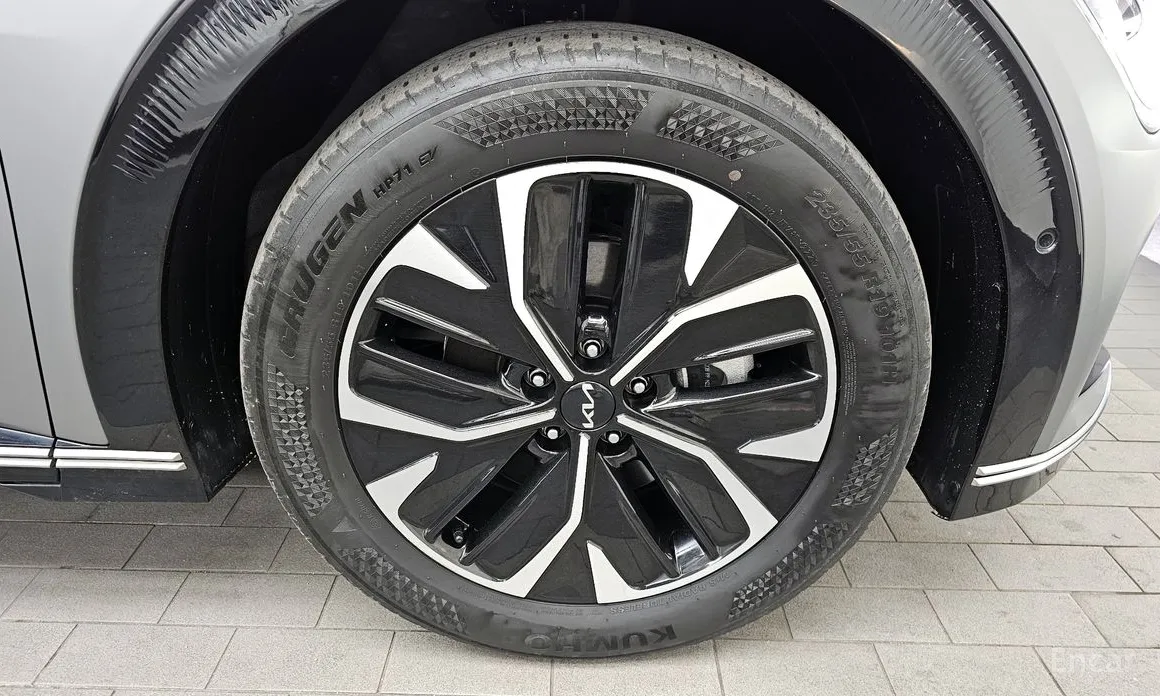 Фото 5 - Kia EV6