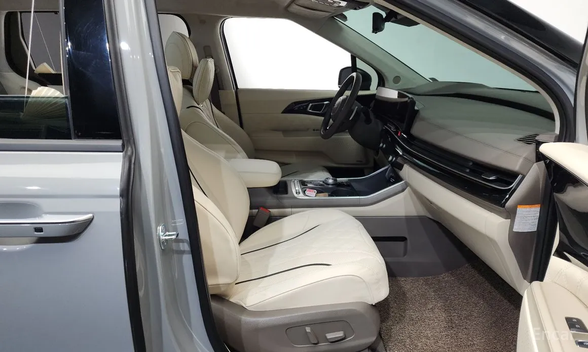 Фото 11 - Kia Carnival