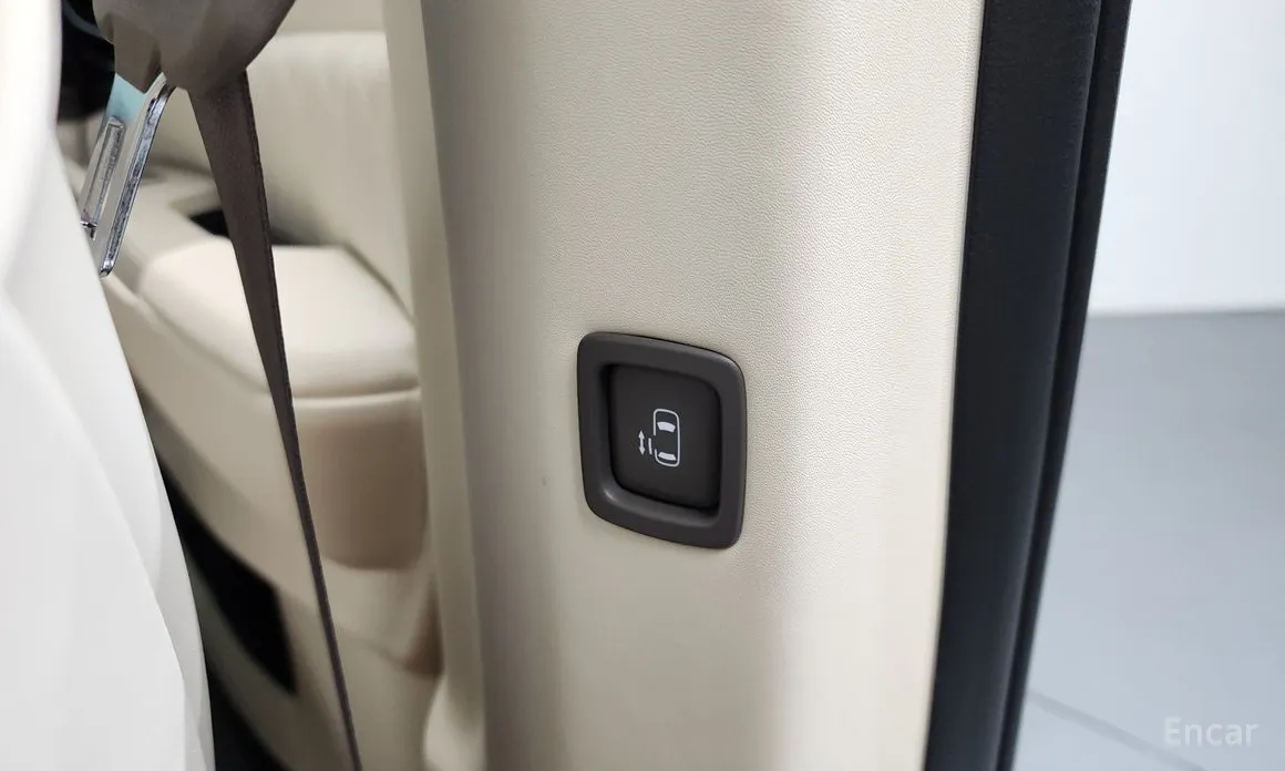 Фото 18 - Kia Carnival