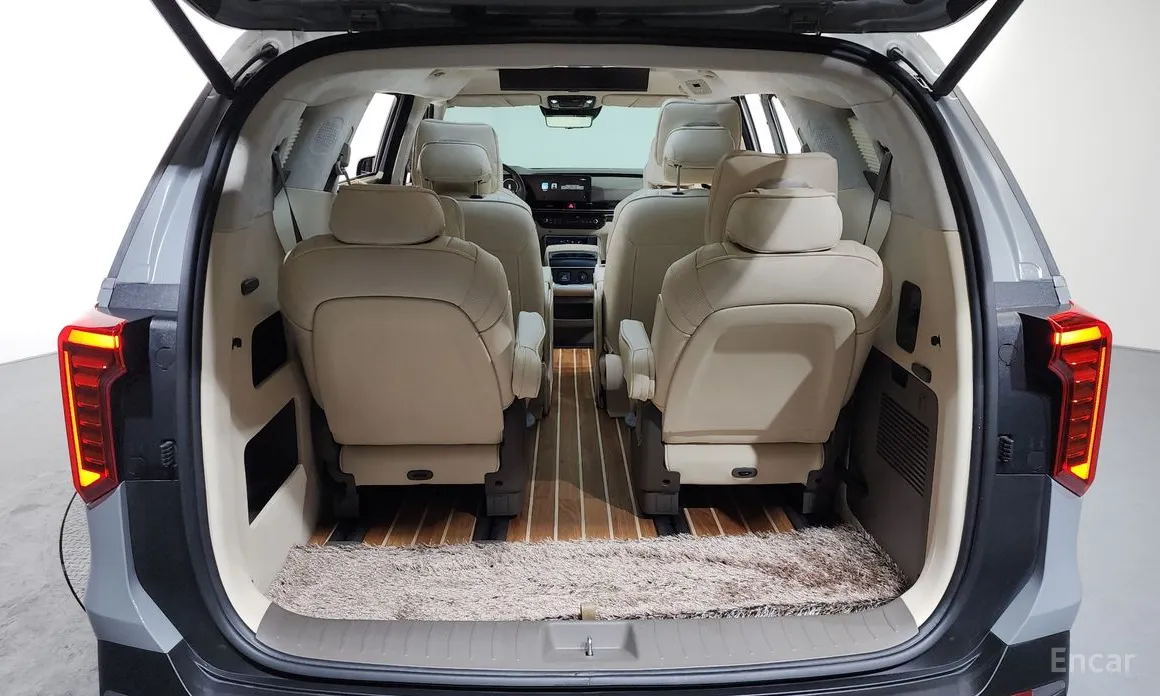 Фото 20 - Kia Carnival