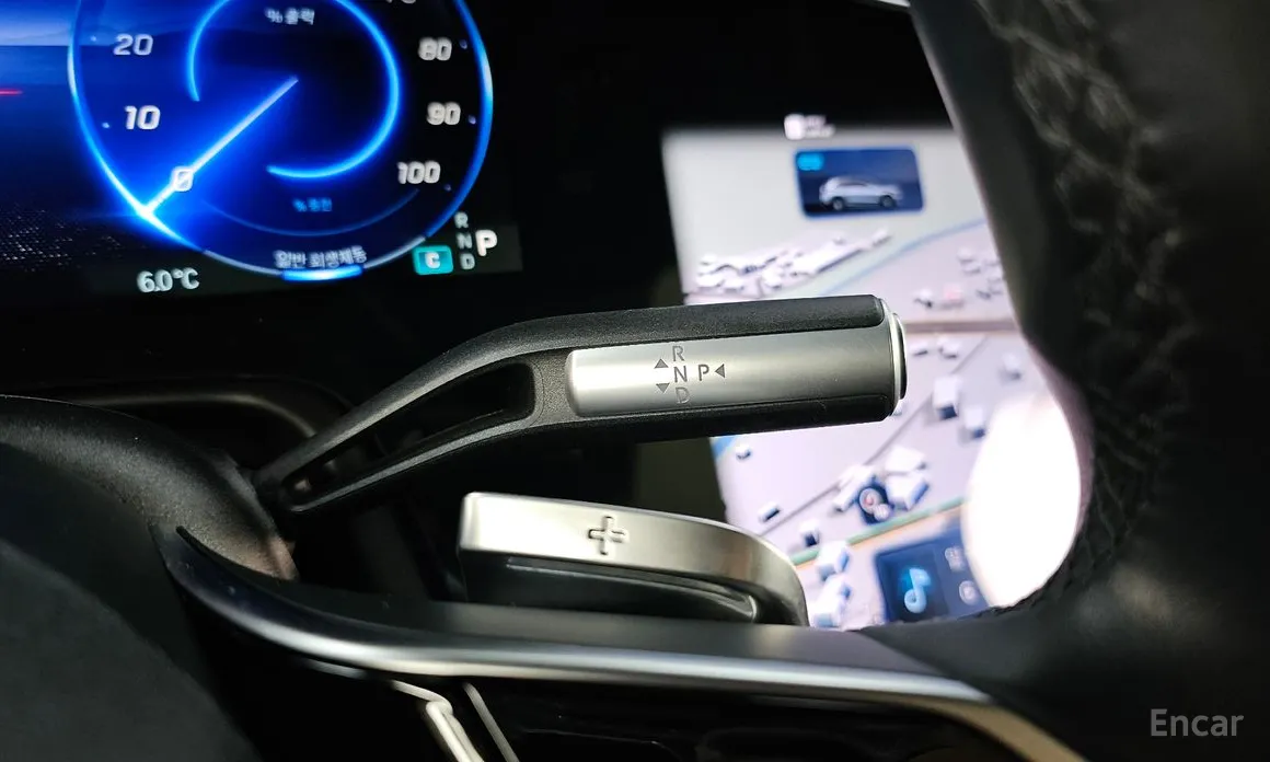 Фото 9 - Mercedes-Benz EQS