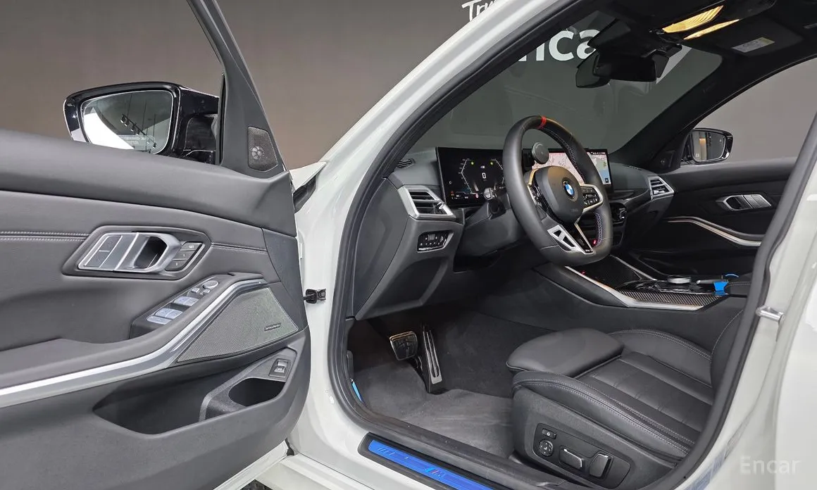 Photo 13 - BMW 3 Series