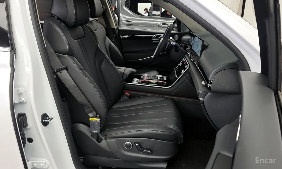 Фото 11 - Genesis GV80