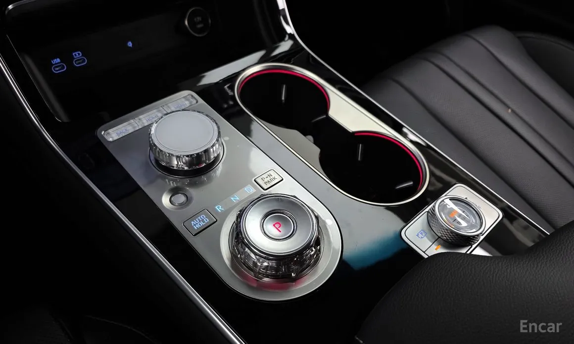 Фото 9 - Genesis GV80