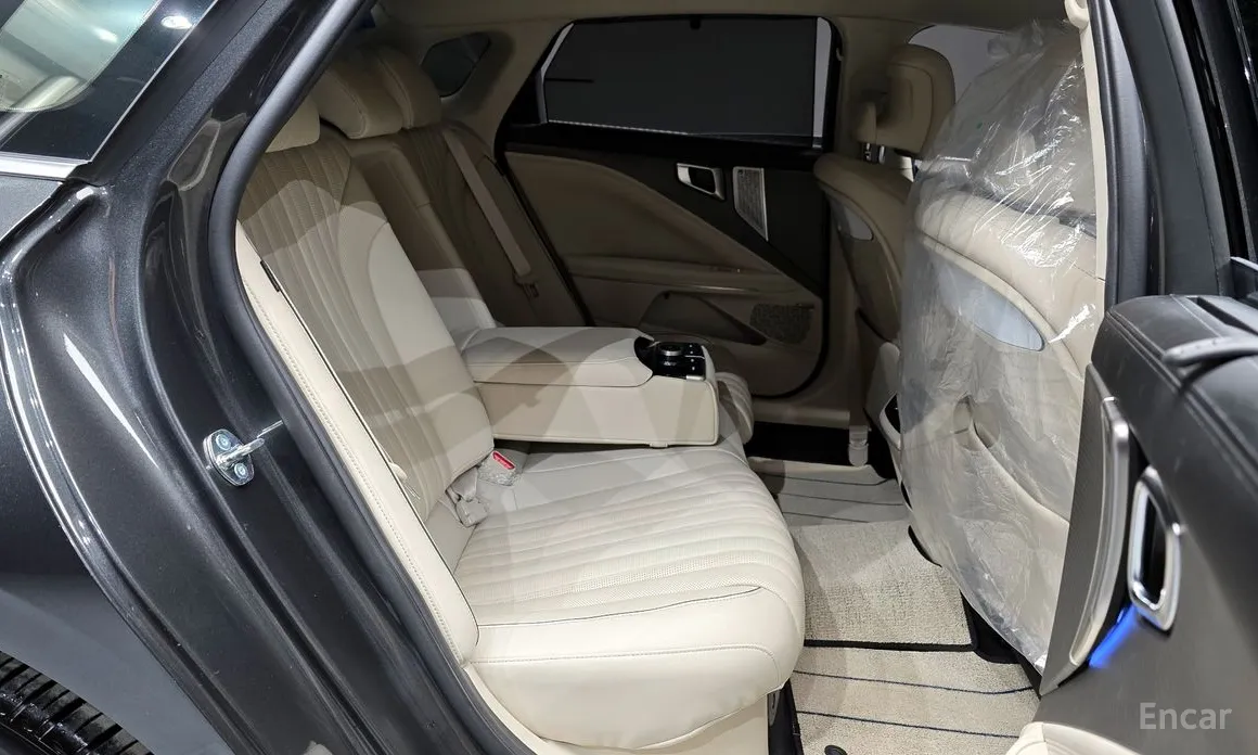 Фото 12 - Kia K8