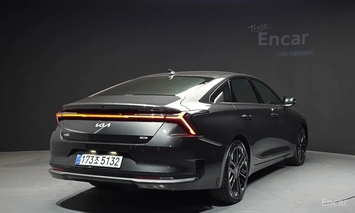 Фото 2 - Kia K8