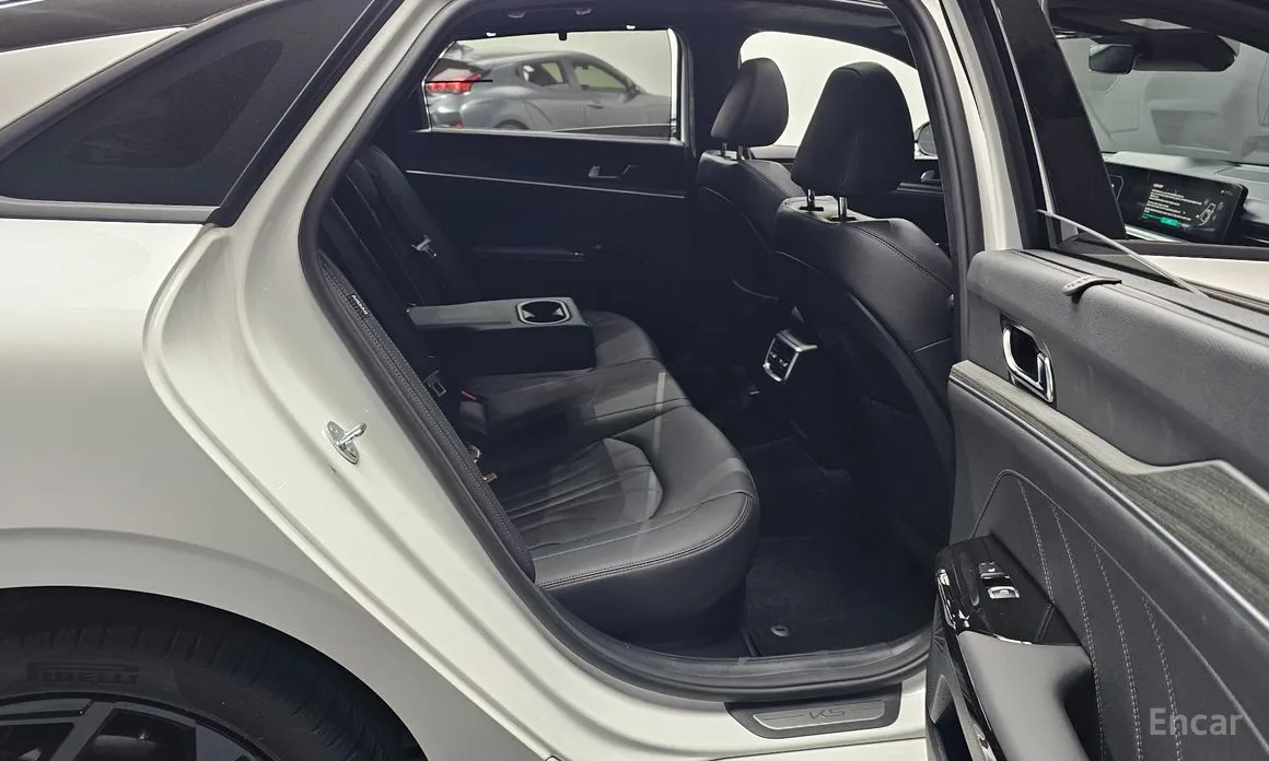 Фото 12 - Kia K5