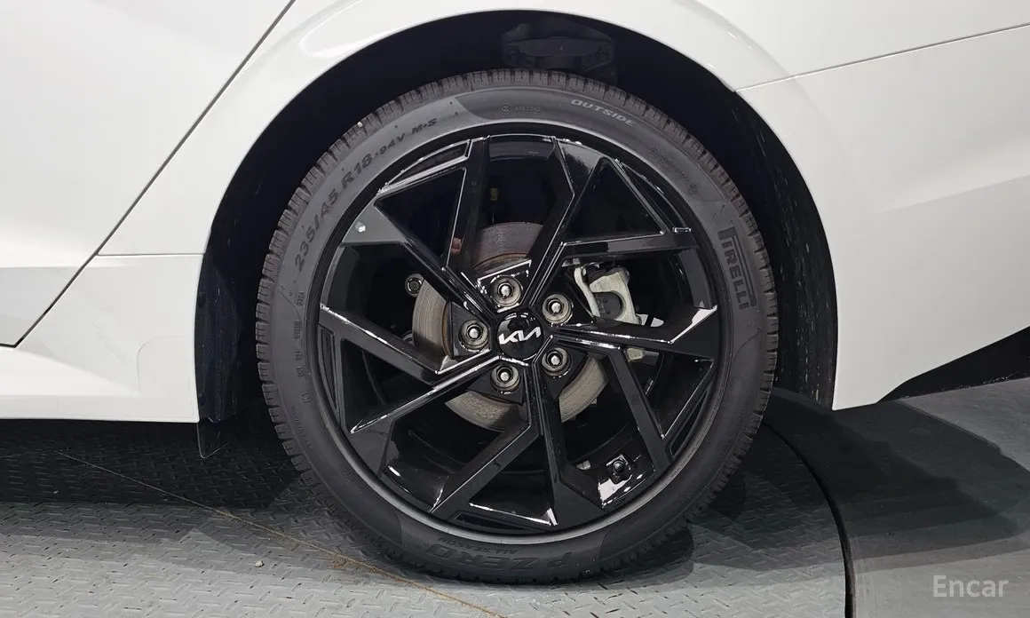 Фото 5 - Kia K5