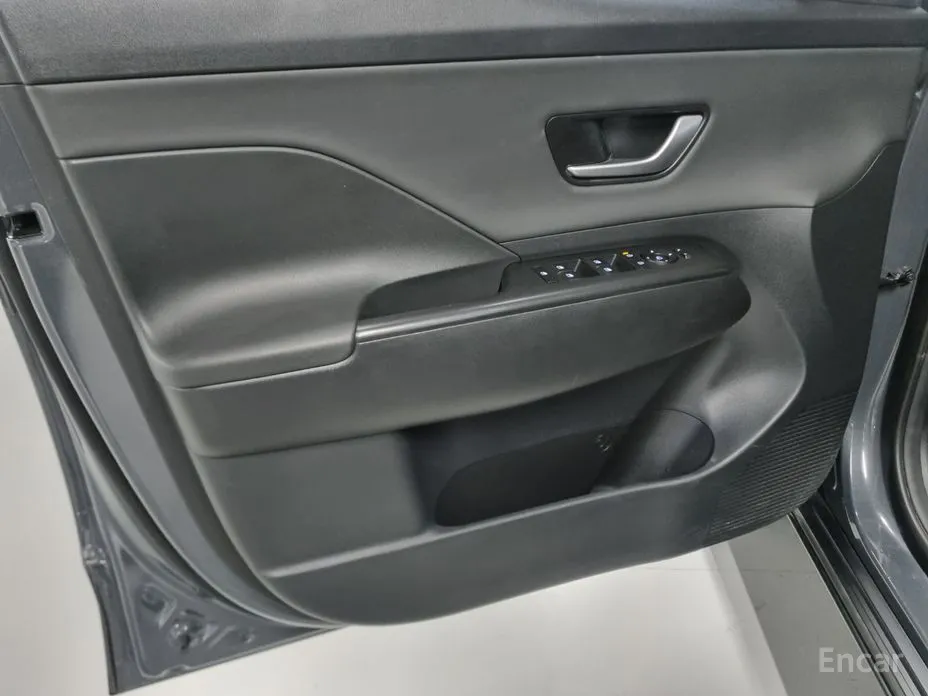 Фото 11 - Hyundai Kona