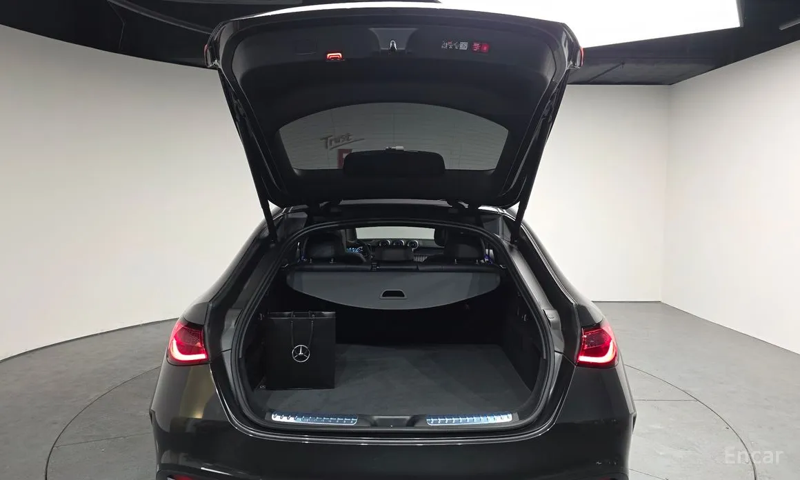 Фото 20 - Mercedes-Benz GLC-Class