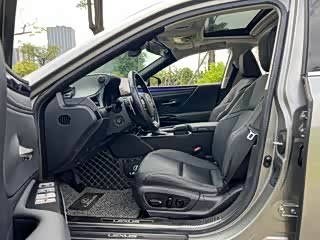 Фото 5 - Lexus ES