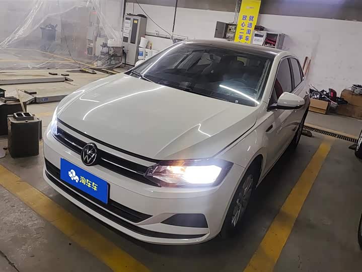 Фото 1 - Volkswagen Polo