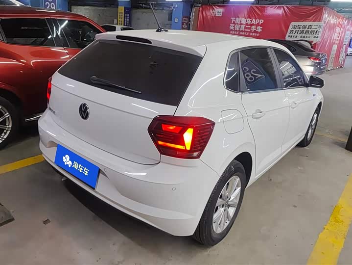 Фото 3 - Volkswagen Polo