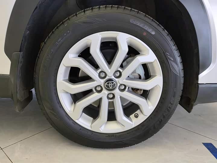 Фото 6 - Toyota Frontlander