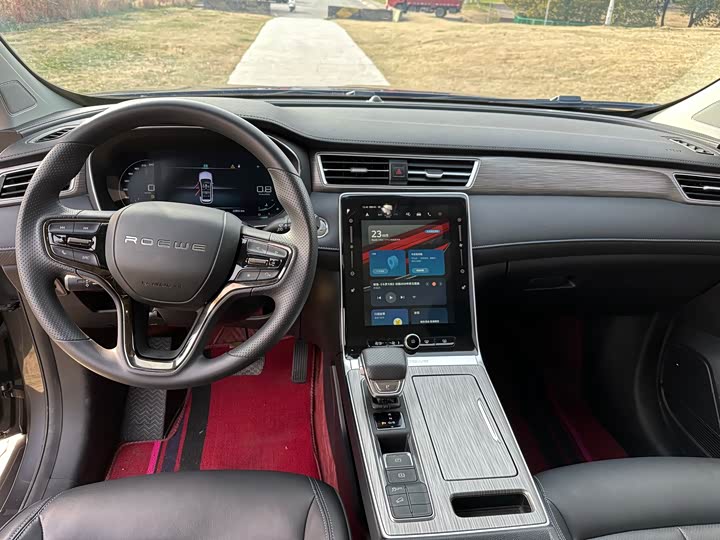 Фото 9 - Roewe RX5