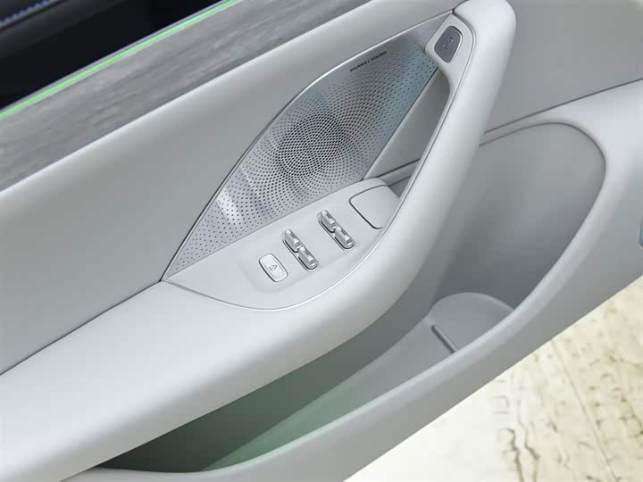 Фото 8 - Luxeed S7