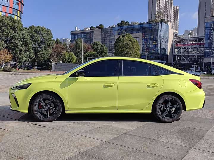 Фото 2 - MG Motor 5 Scorpio