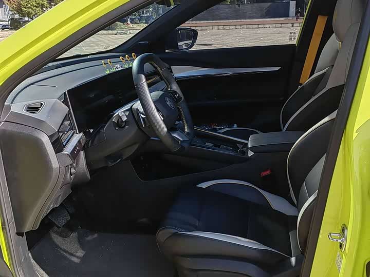 Фото 9 - MG Motor 5 Scorpio