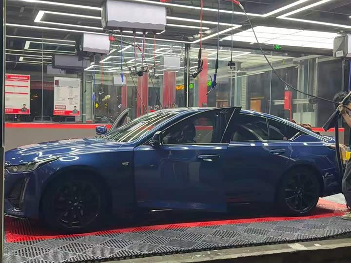 Фото 9 - Cadillac CT5