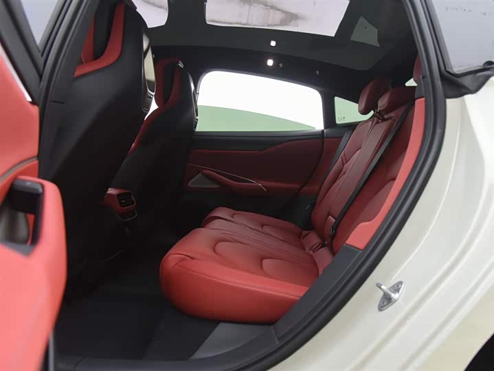 Фото 7 - Xiaomi SU7