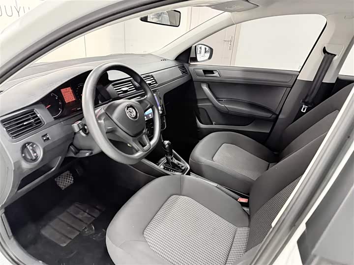 Фото 8 - Volkswagen Santana