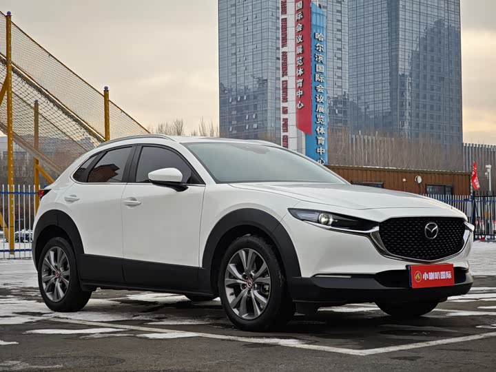 Фото 4 - Mazda CX-30