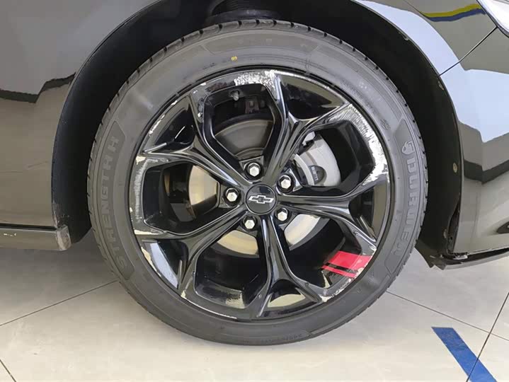 Фото 6 - Chevrolet Malibu XL