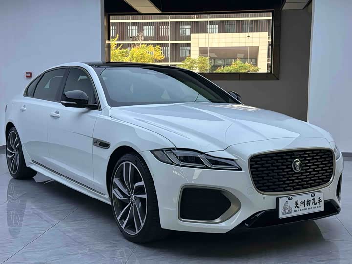 Фото 3 - Jaguar XF L