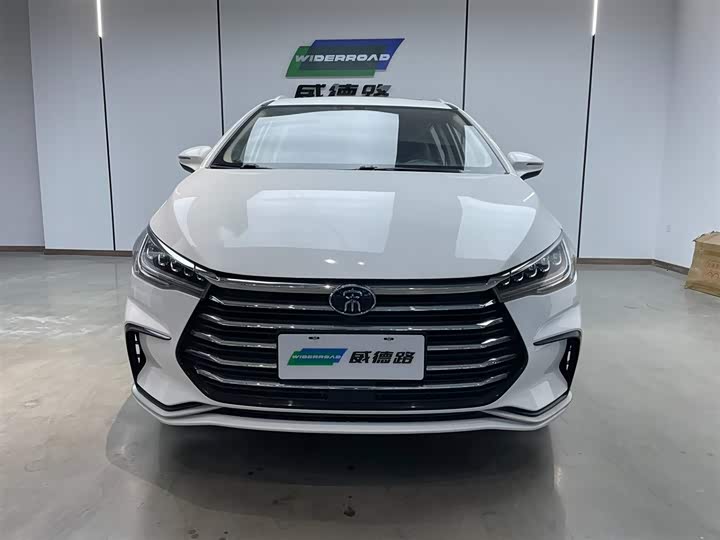 Фото 2 - BYD Song Max