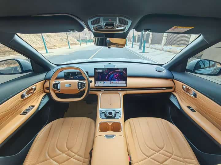 Фото 7 - Geely Galaxy Starship 7