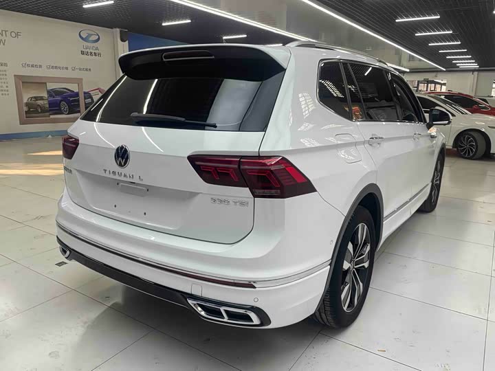 Фото 6 - Volkswagen Tiguan L Pro