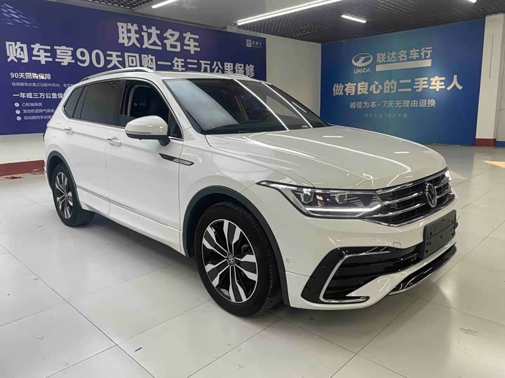 Фото 7 - Volkswagen Tiguan L Pro