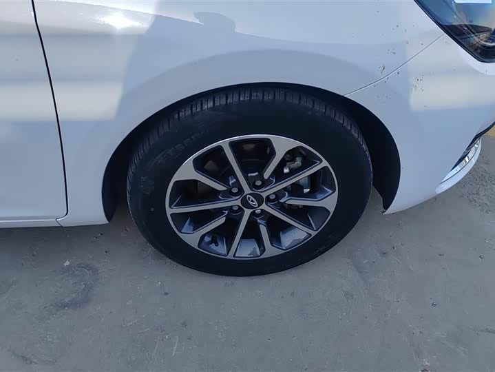 Фото 6 - Chery Arrizo 5