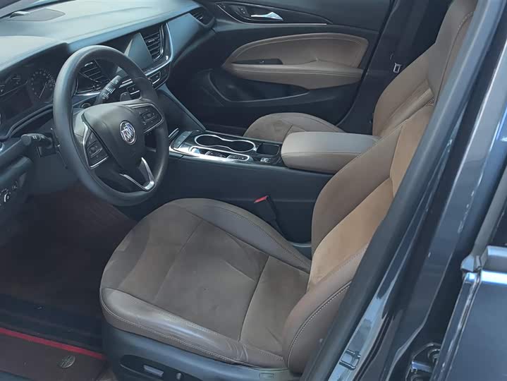 Фото 9 - Buick Regal