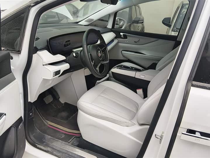 Фото 9 - Buick GL8 Hybrid