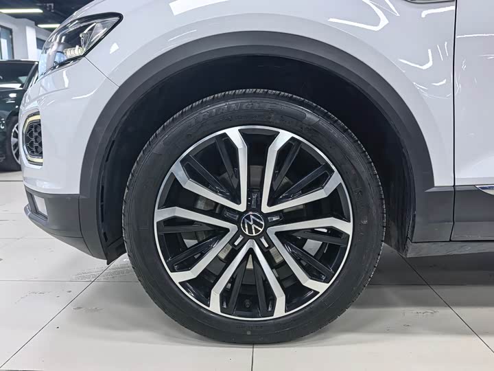 Фото 5 - Volkswagen T-Roc