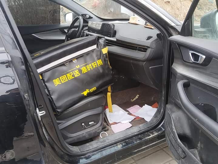 Фото 8 - Chery Tiggo 8