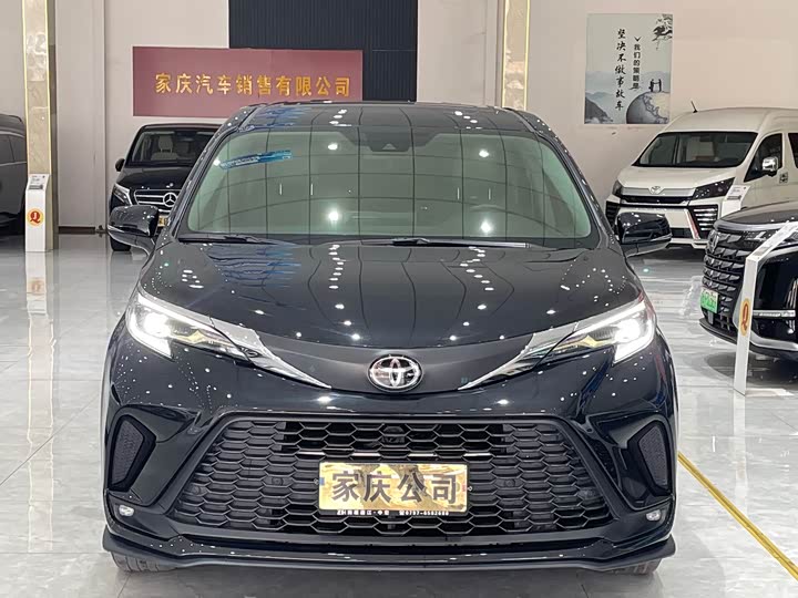 Фото 2 - Toyota Granvia