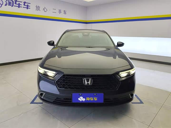 Фото 2 - Honda Accord