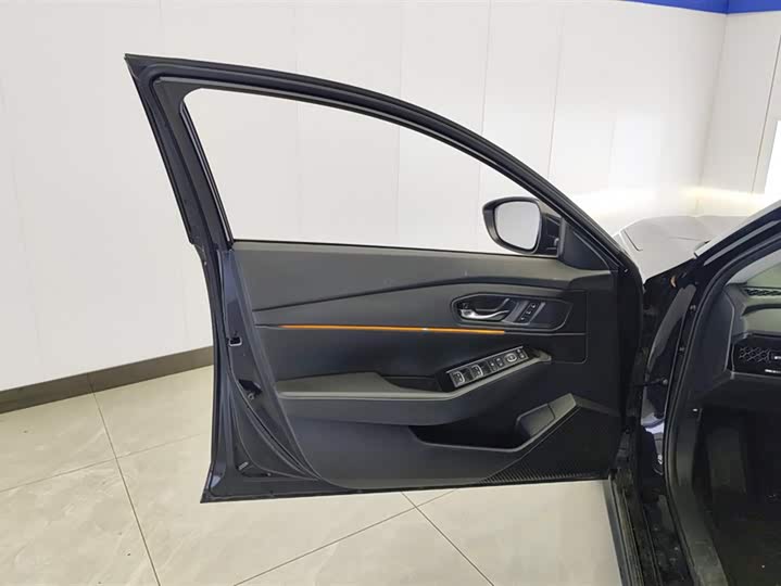 Фото 7 - Honda Accord