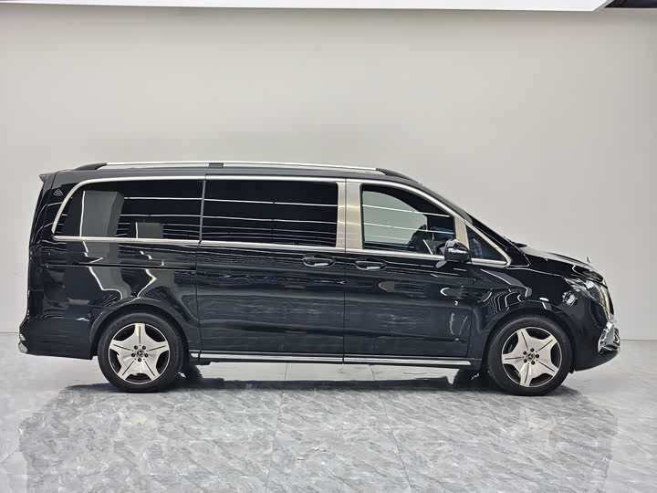 Mercedes-Benz V-Class 2022 2022款 V 260 领航版
