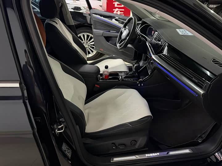 Фото 6 - Volkswagen Passat