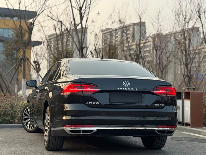 Фото 7 - Volkswagen Phideon