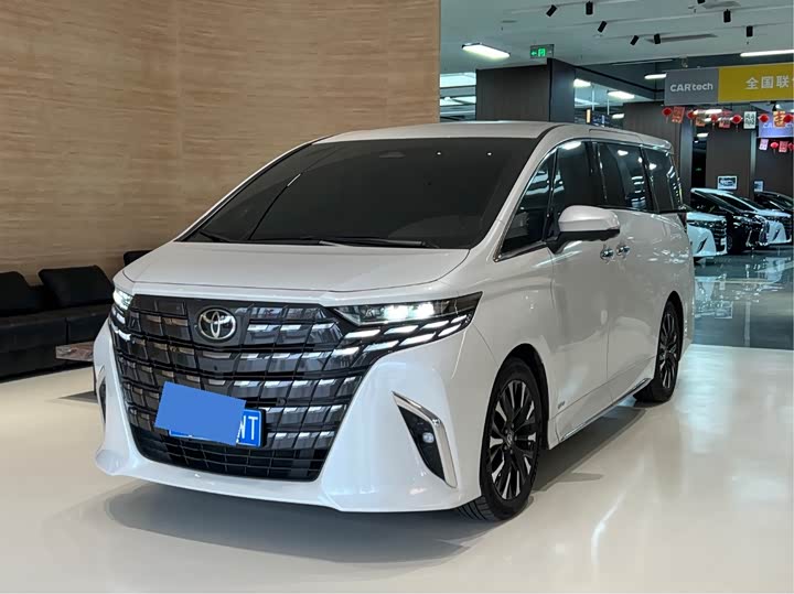 Photo 1 - Toyota Alphard