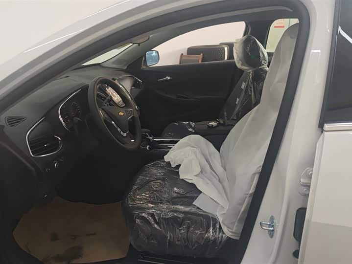 Фото 9 - Chevrolet Malibu XL