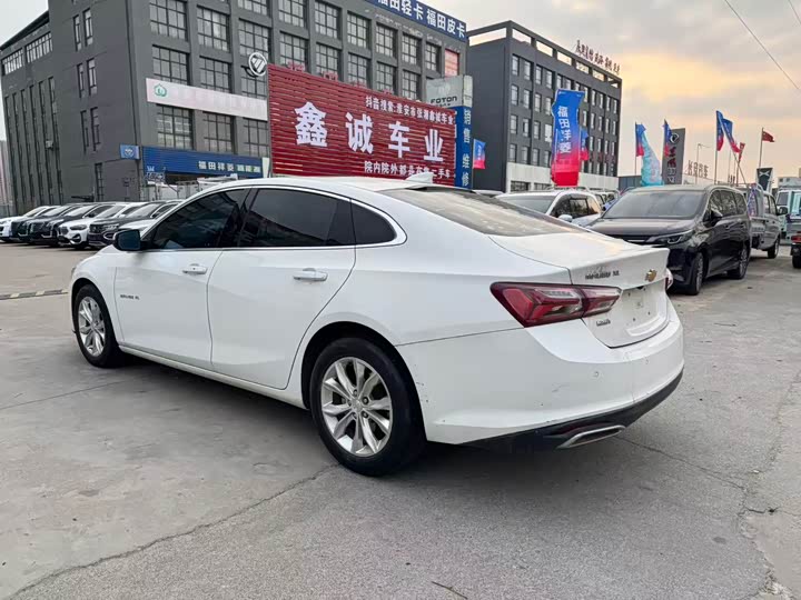 Фото 7 - Chevrolet Malibu XL