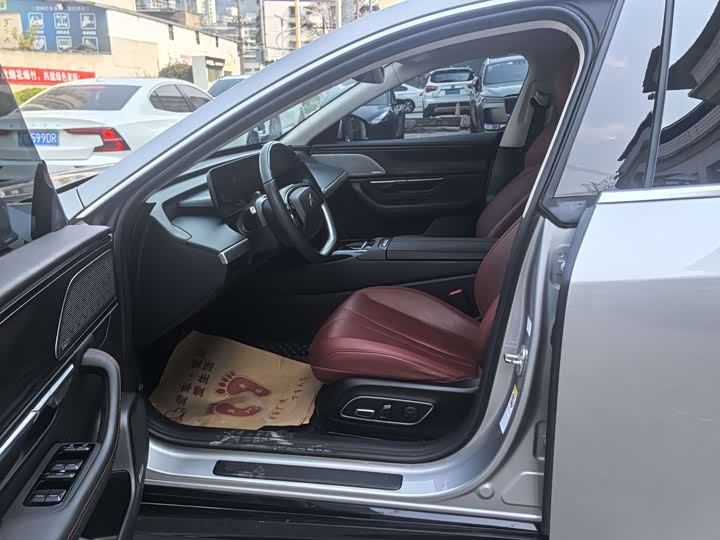 Фото 6 - XPeng P7